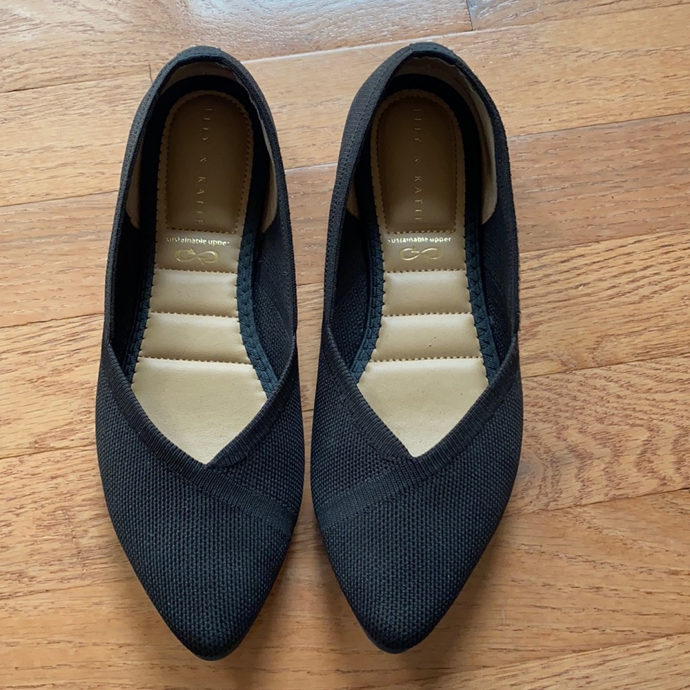 Knitted flats